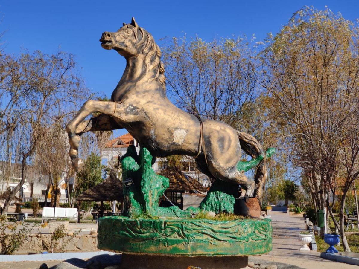 Le Vallon Vert - Club Equestre Azrou Esterno foto